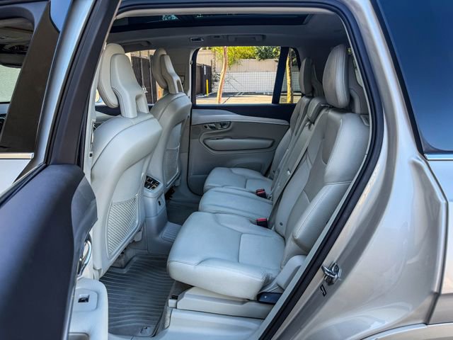 Used 2016 Volvo XC90 T8 Momentum w/ Vision Package image 9