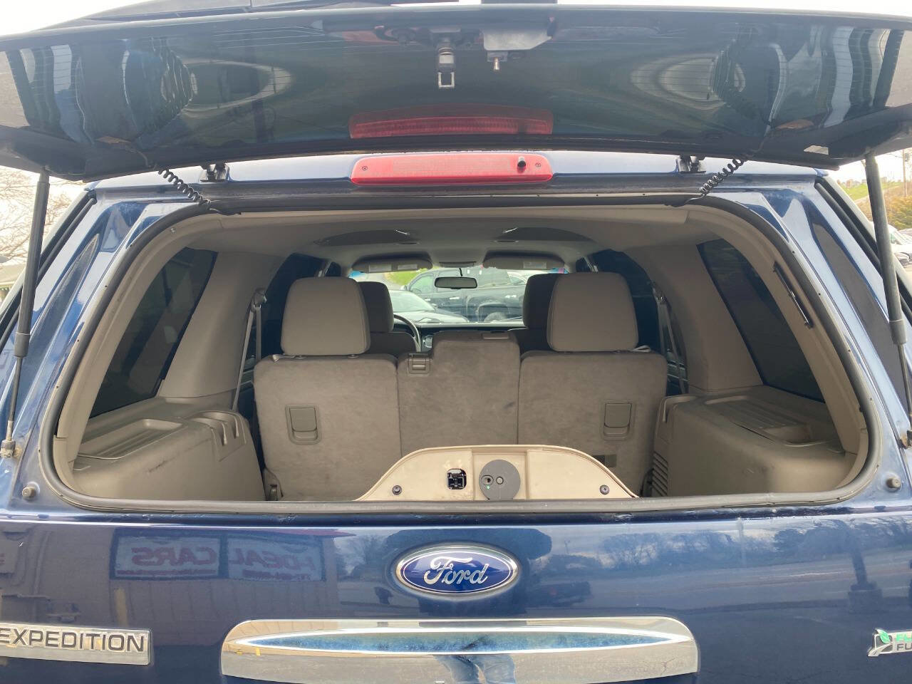Used 2014 Ford Expedition XL image 24