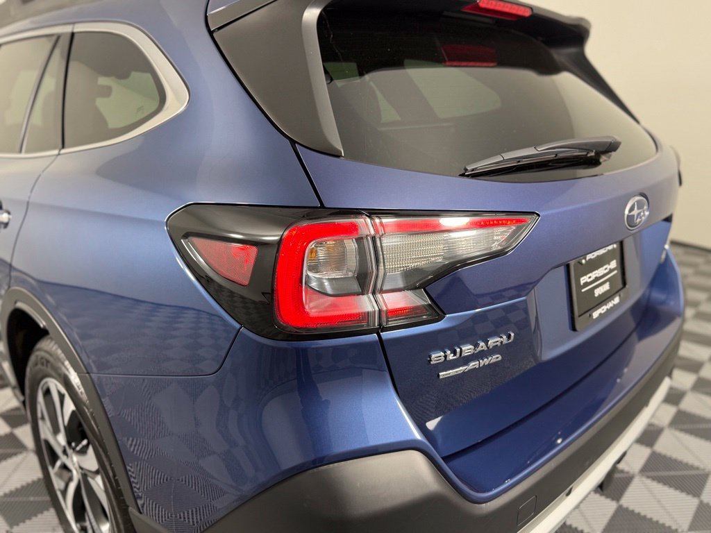 Used 2020 Subaru Outback Touring XT AWD/4WD image 12