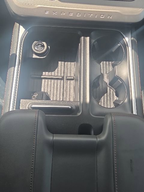 Used 2025 Ford Expedition Max Active AWD/4WD image 35