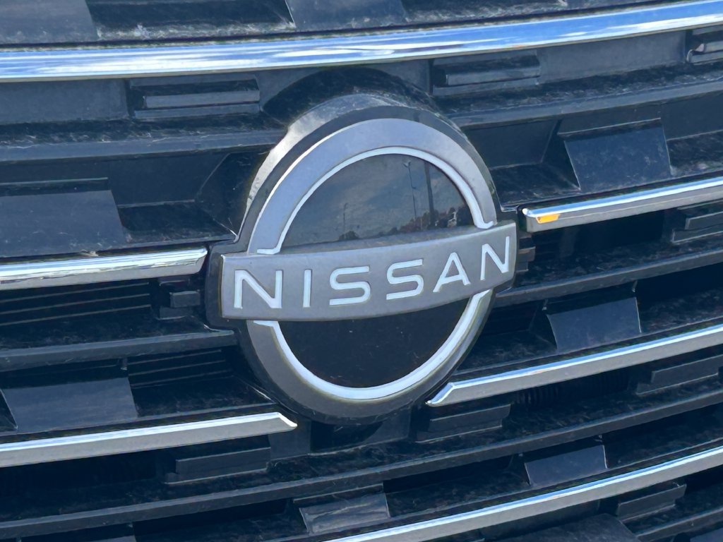 Used 2024 Nissan Rogue S FWD image 9