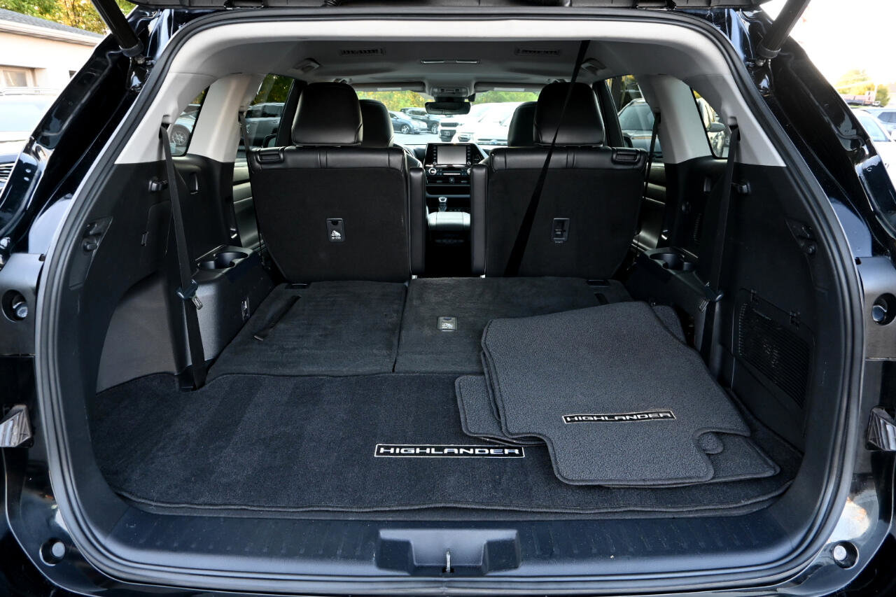 Used 2021 Toyota Highlander XLE image 23