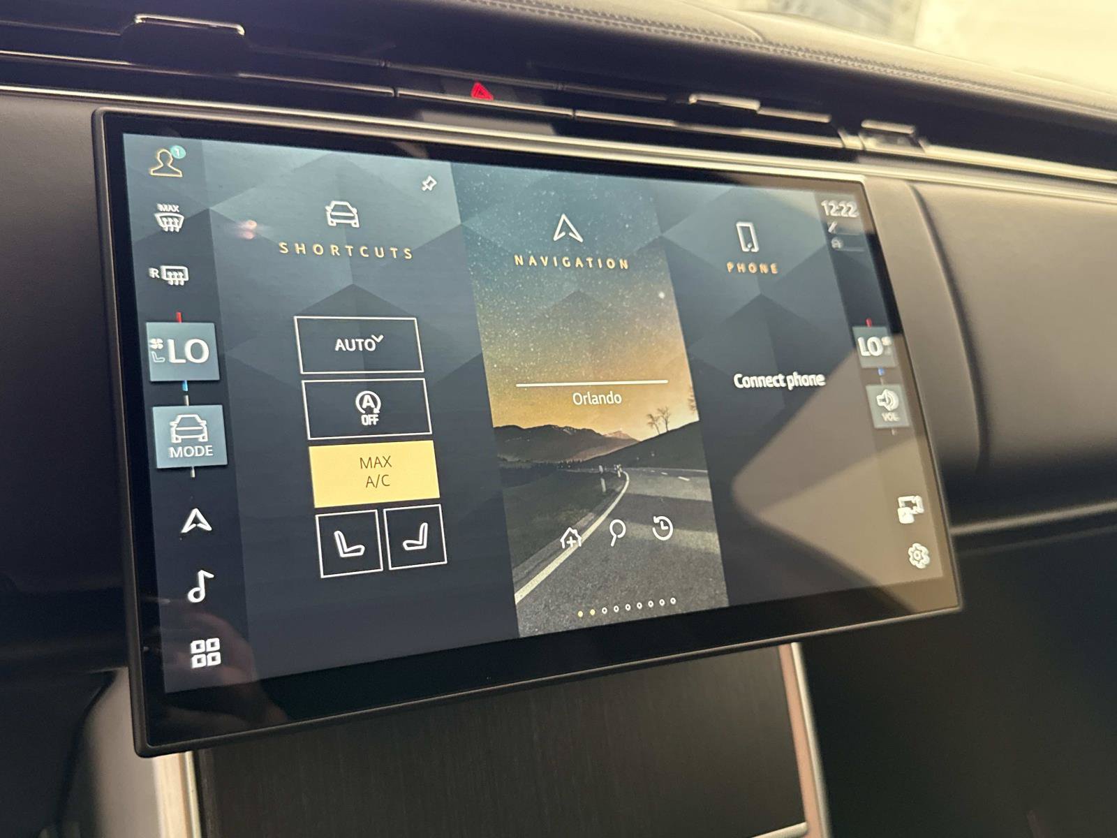 New 2026 Land Rover Range Rover SE AWD/4WD image 24