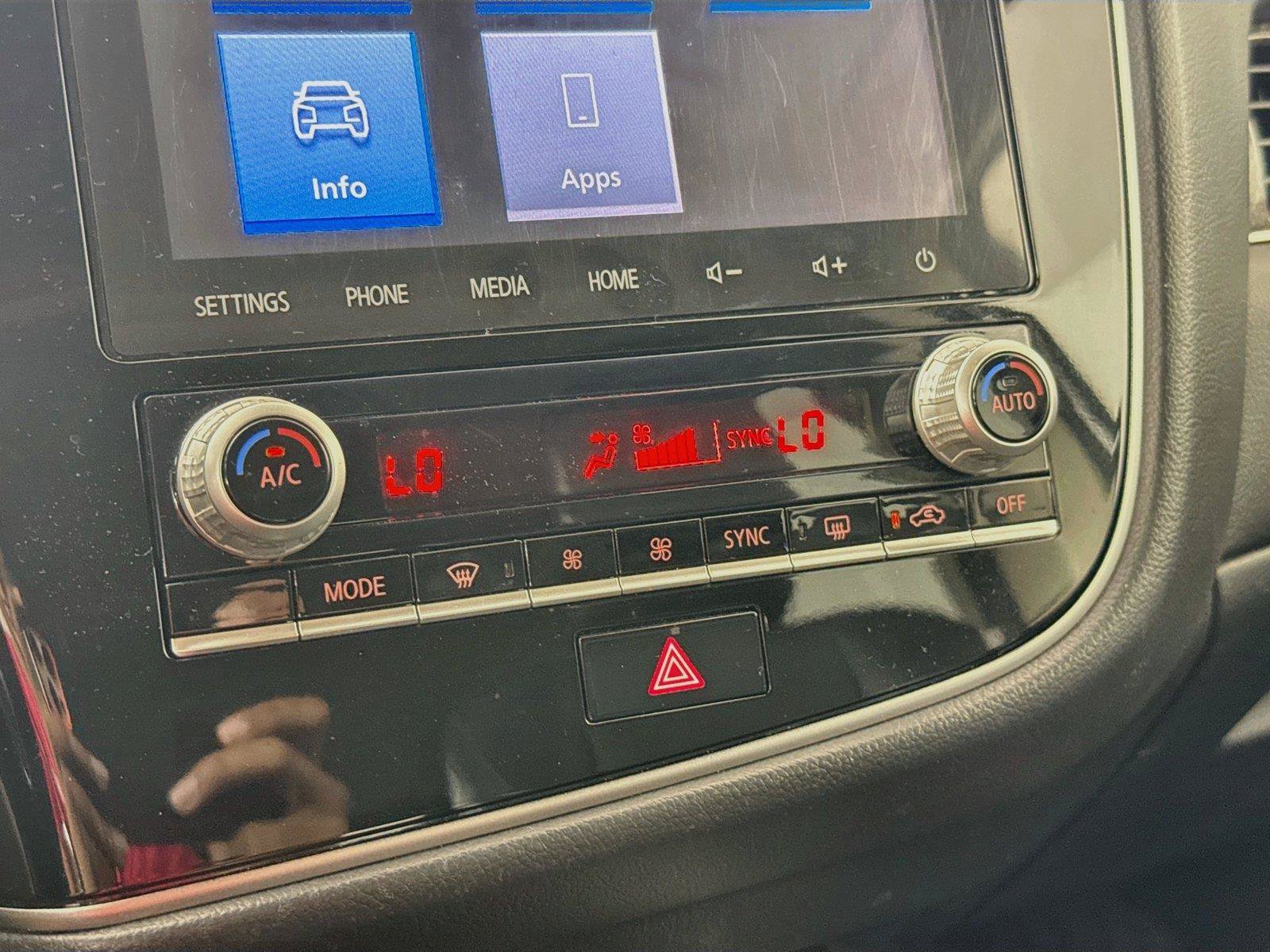 Used 2020 Mitsubishi Outlander GT AWD/4WD image 17