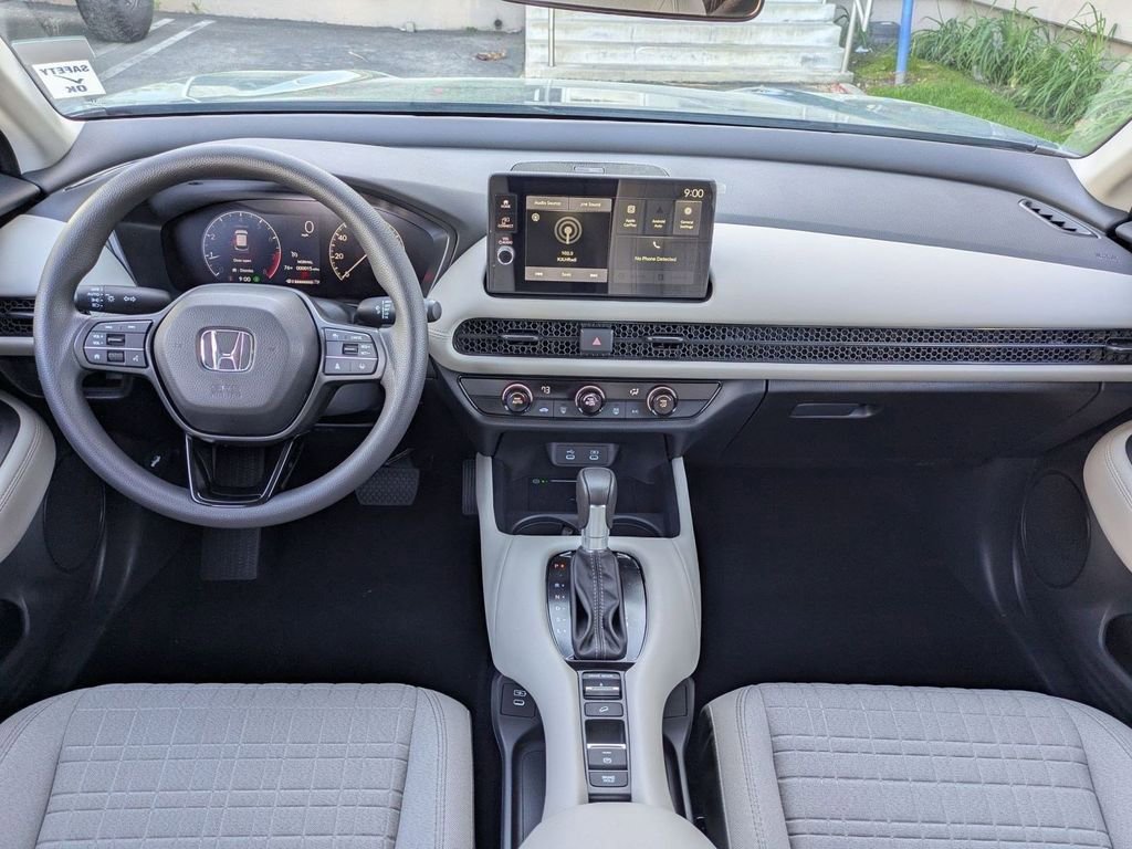 Certified 2026 Honda HR-V LX image 14