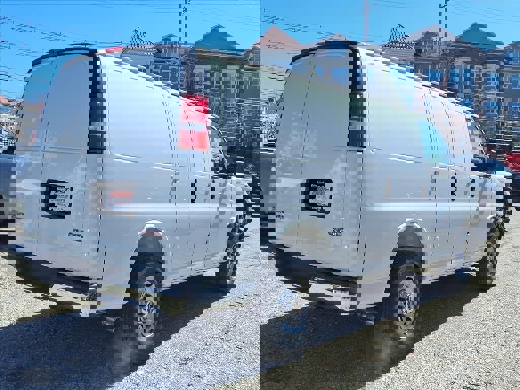 New 2026 GMC Savana 2500 w/ Driver Convenience Package image 7