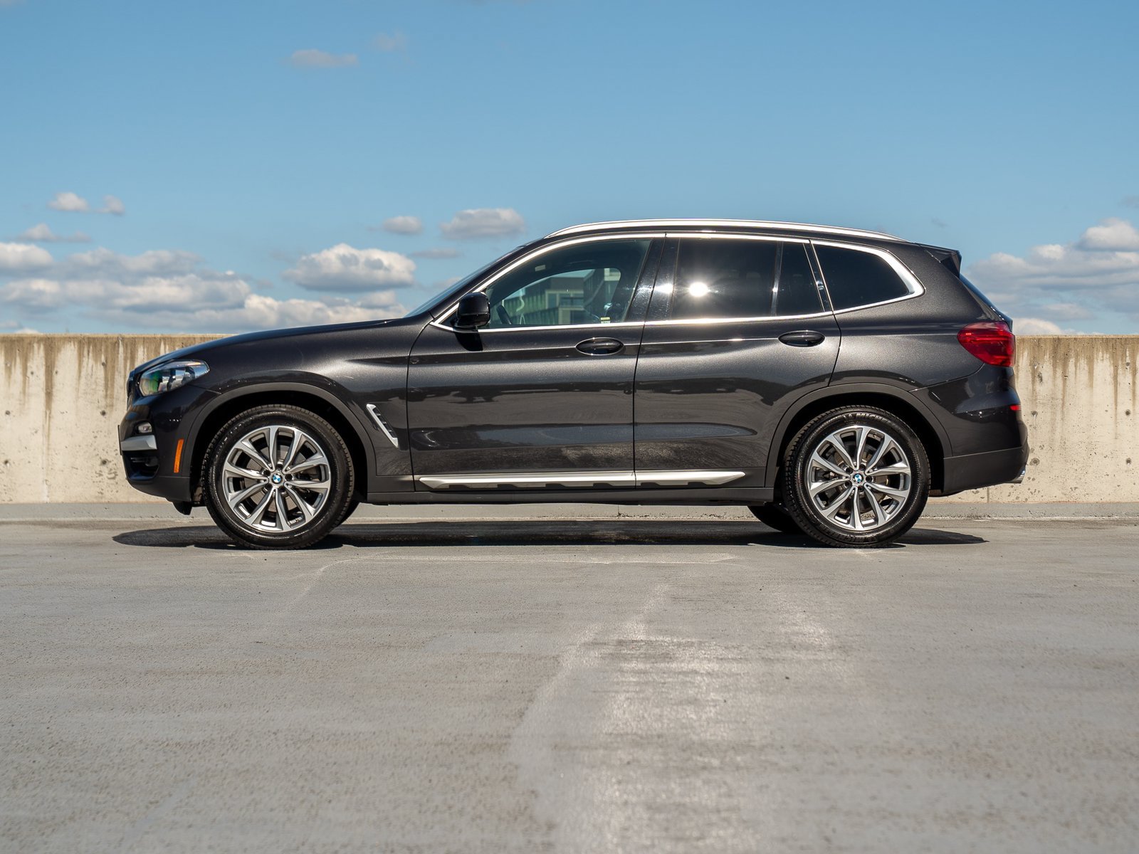 Used 2019 BMW X3 xDrive30i AWD/4WD image 3