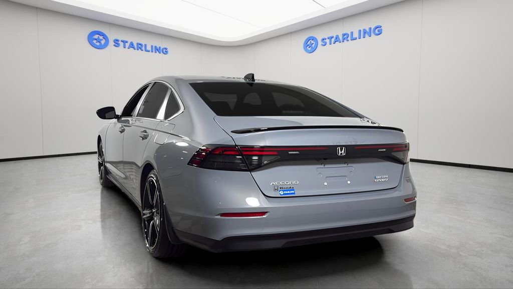 Used 2023 Honda Accord Sport image 6