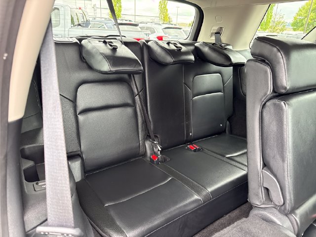 Used 2023 Nissan Pathfinder SL AWD/4WD image 12