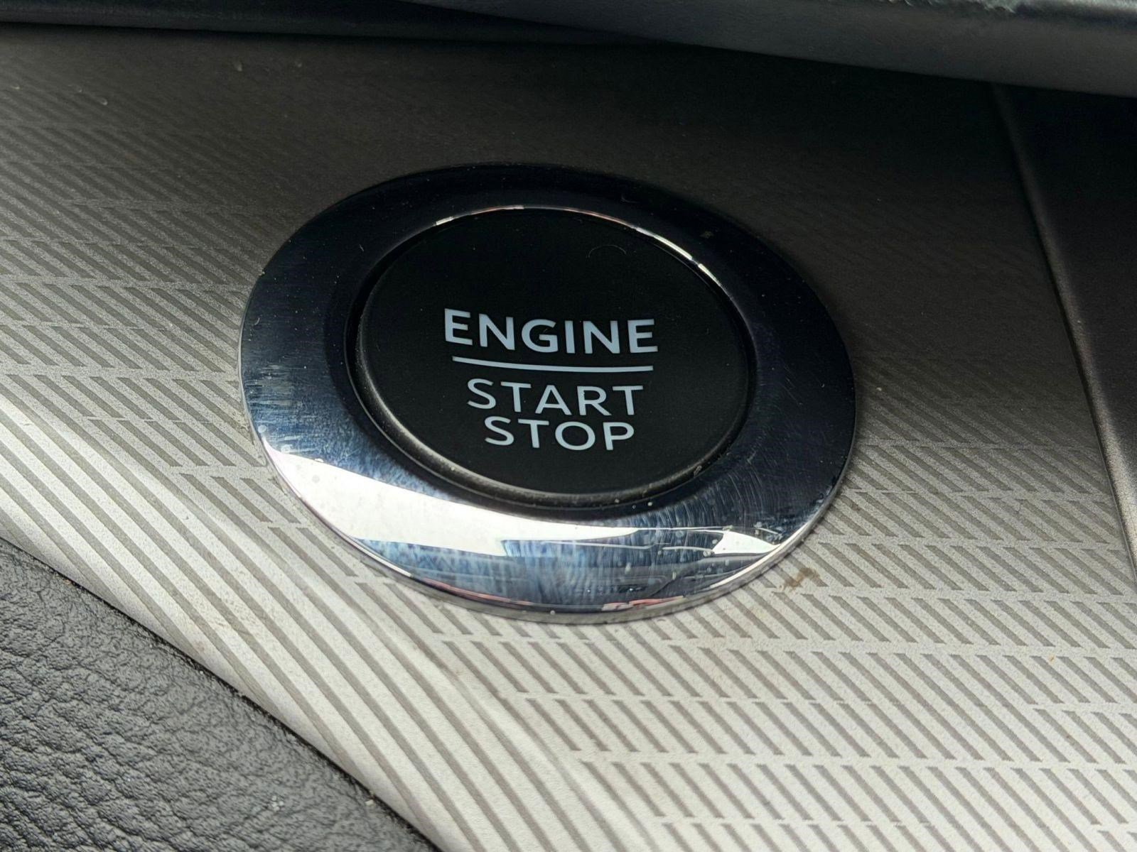 Used 2022 Ford Explorer XLT w/ Equipment Group 202A image 35