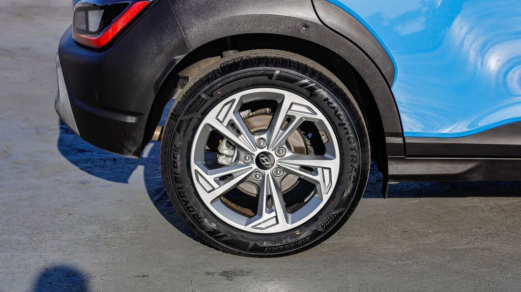 Used 2022 Hyundai Kona SEL FWD image 12