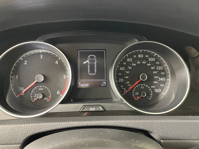 Used 2015 Volkswagen Golf TDI SEL FWD image 5