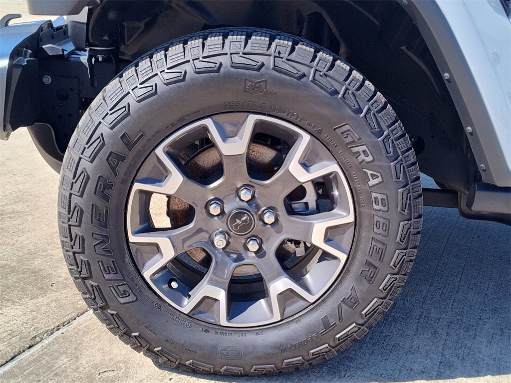 Used 2024 Jeep Wrangler Sahara w/ Technology Group image 16