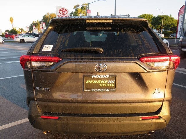 Certified 2025 Toyota RAV4 LE image 9