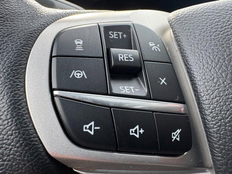 Used 2022 Ford Explorer Limited w/ Equipment Group 301A image 18