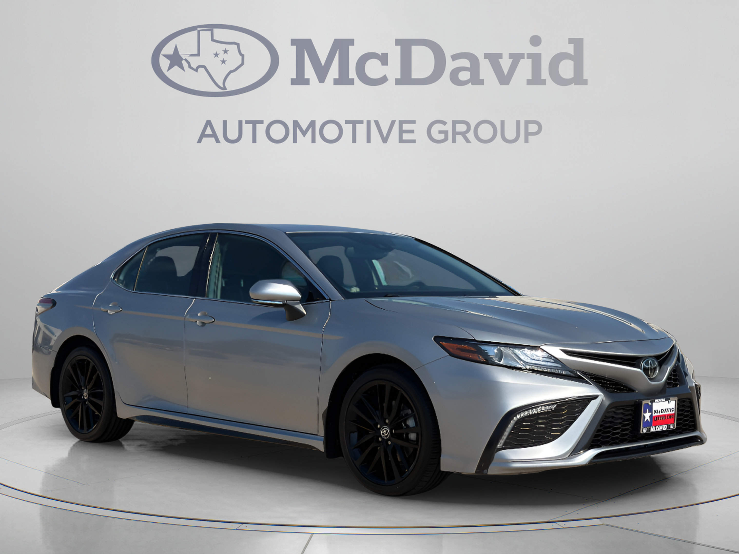 Used 2023 Toyota Camry XSE FWD image 8