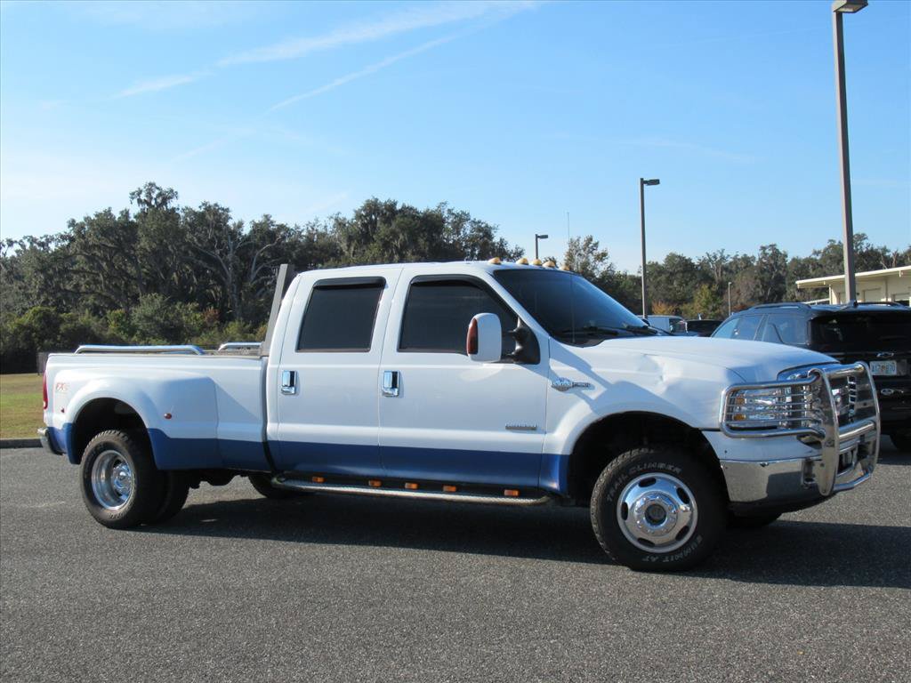 Used 2006 Ford F350 Lariat AWD/4WD image 2