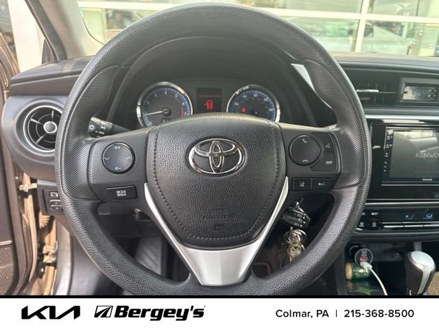 Used 2017 Toyota Corolla LE w/ Carpet Mat Package (TMS) FWD image 11