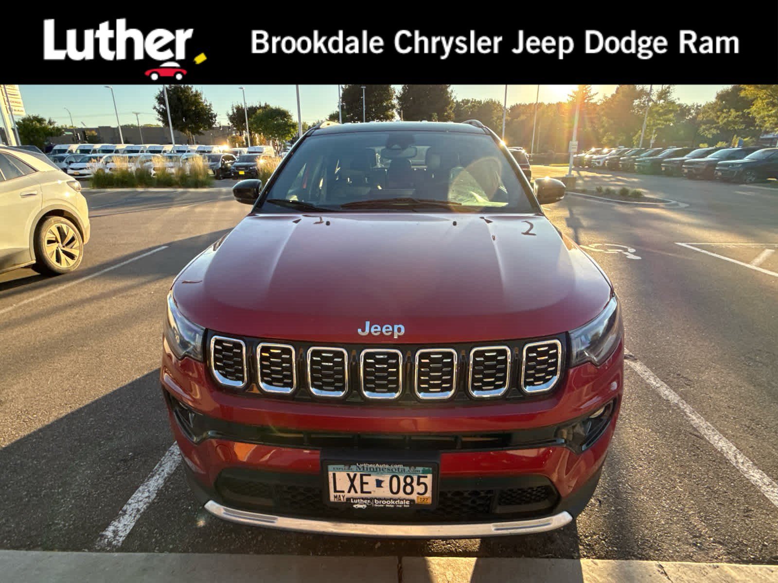 Used 2024 Jeep Compass Limited AWD/4WD image 1