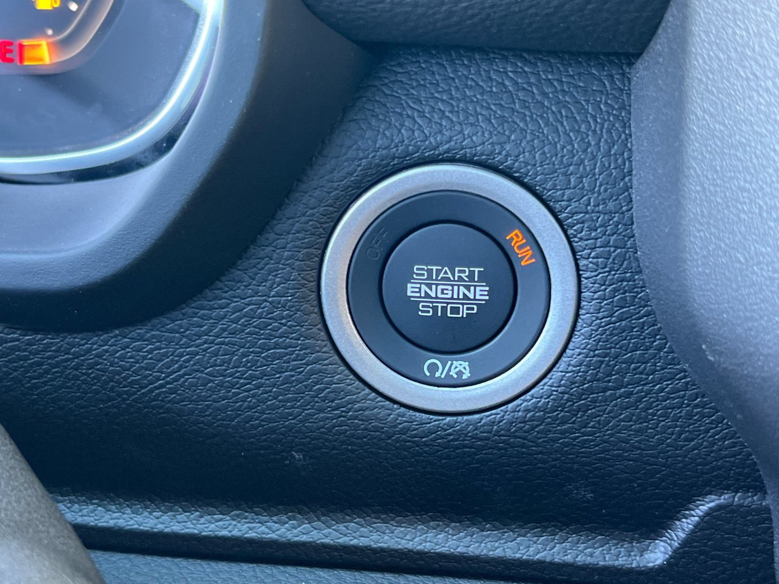 New 2026 RAM 2500 Laramie AWD/4WD image 22
