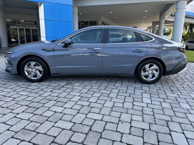 Used 2025 Hyundai Sonata SE FWD image 32