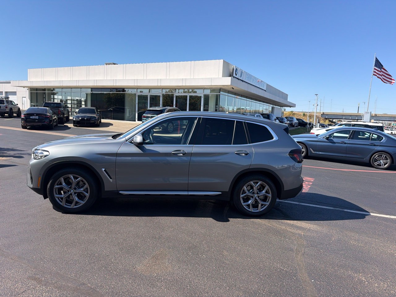Used 2024 BMW X3 xDrive30i w/ Premium Package w/ZPA AWD/4WD image 6
