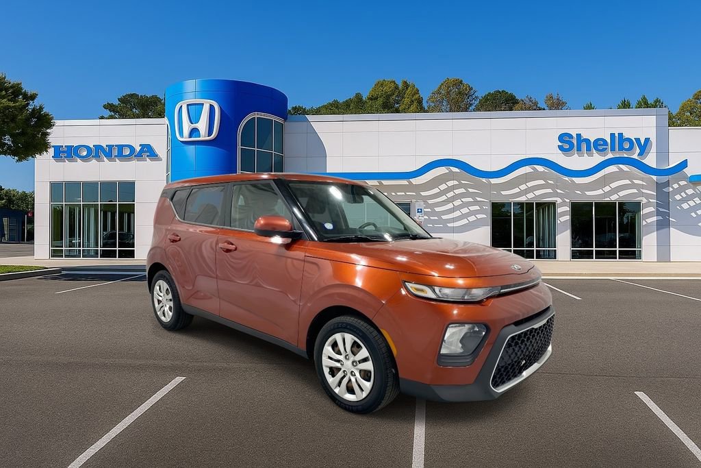 Used 2021 Kia Soul LX image 2