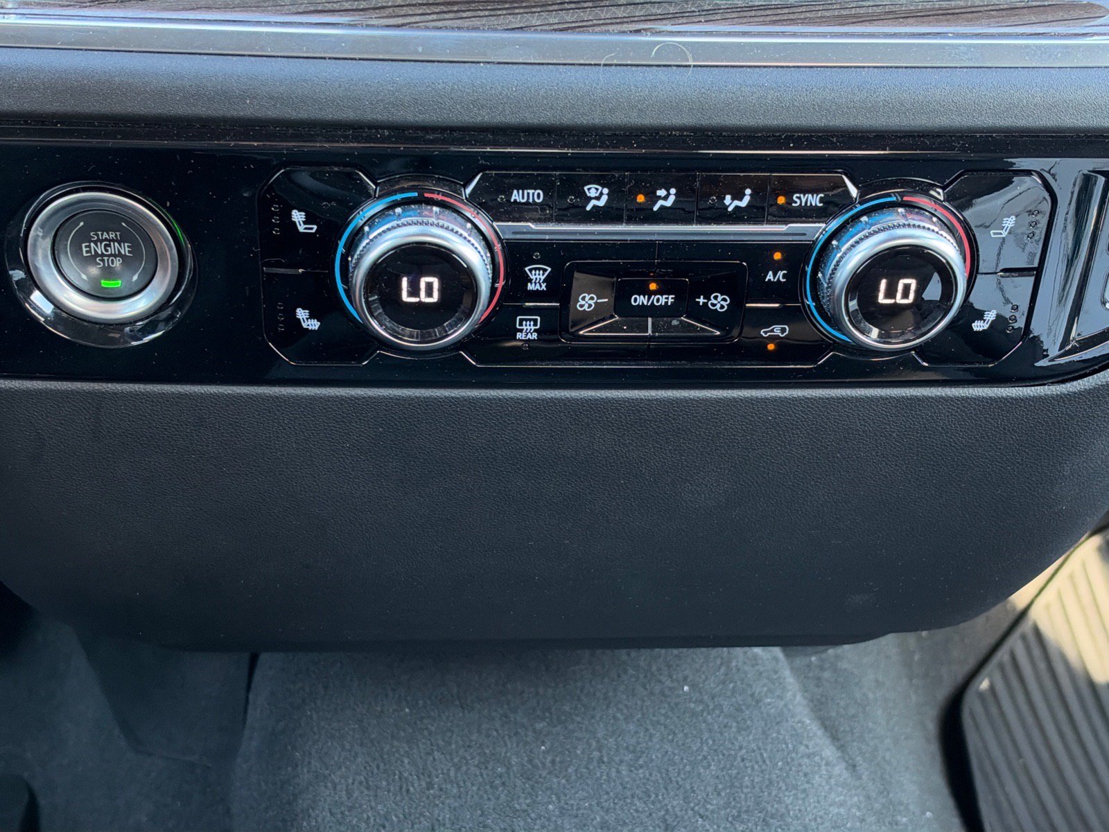 Used 2024 GMC Sierra 1500 Elevation AWD/4WD image 17