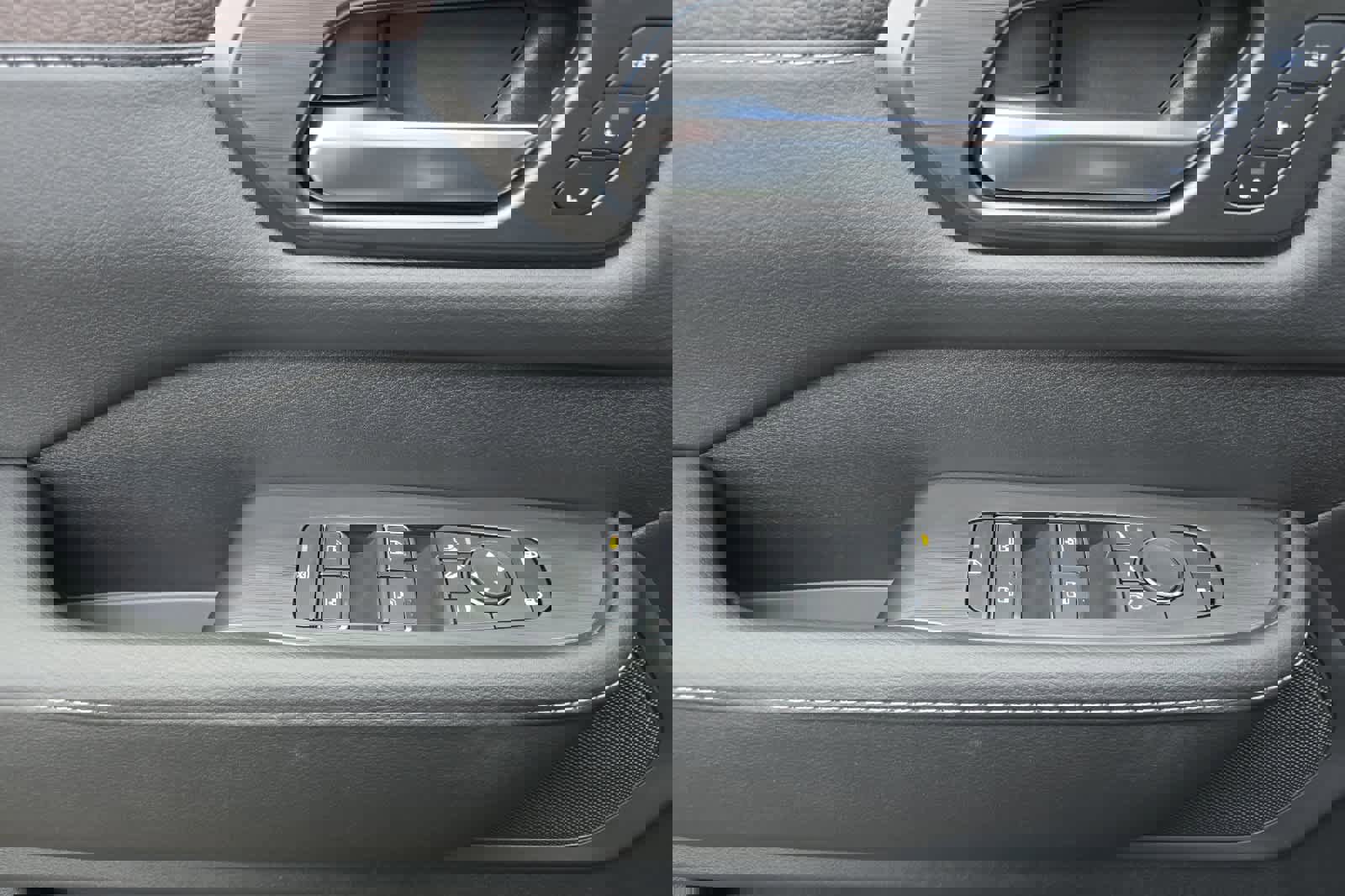 New 2025 Nissan Armada SL w/ Captain's Chari Seat Package image 12