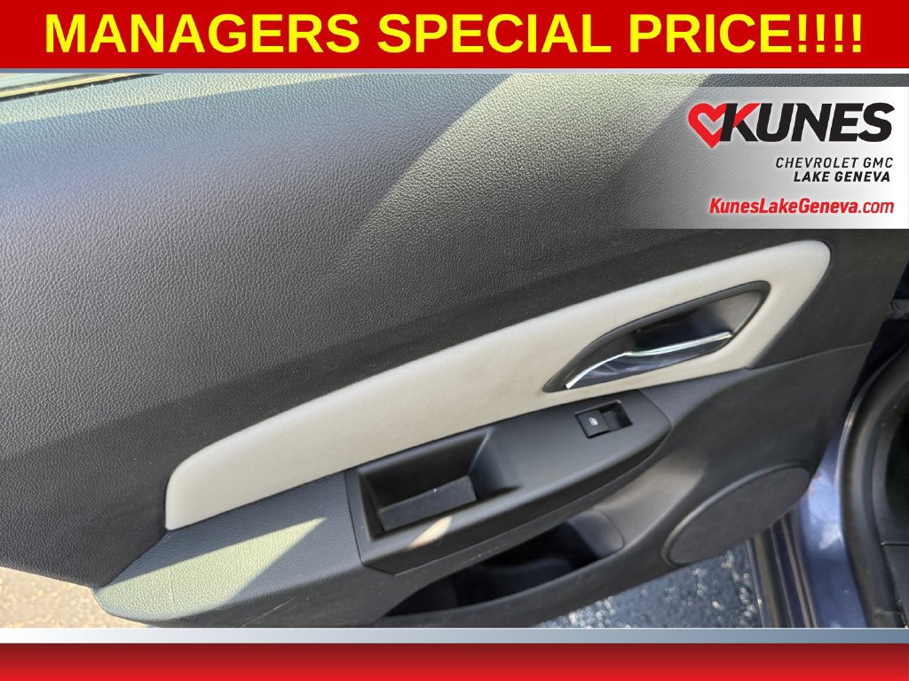 Used 2013 Chevrolet Cruze LS FWD image 27