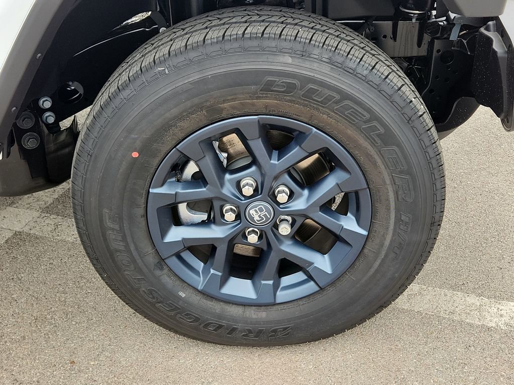 New 2026 Jeep Gladiator Sport AWD/4WD image 7