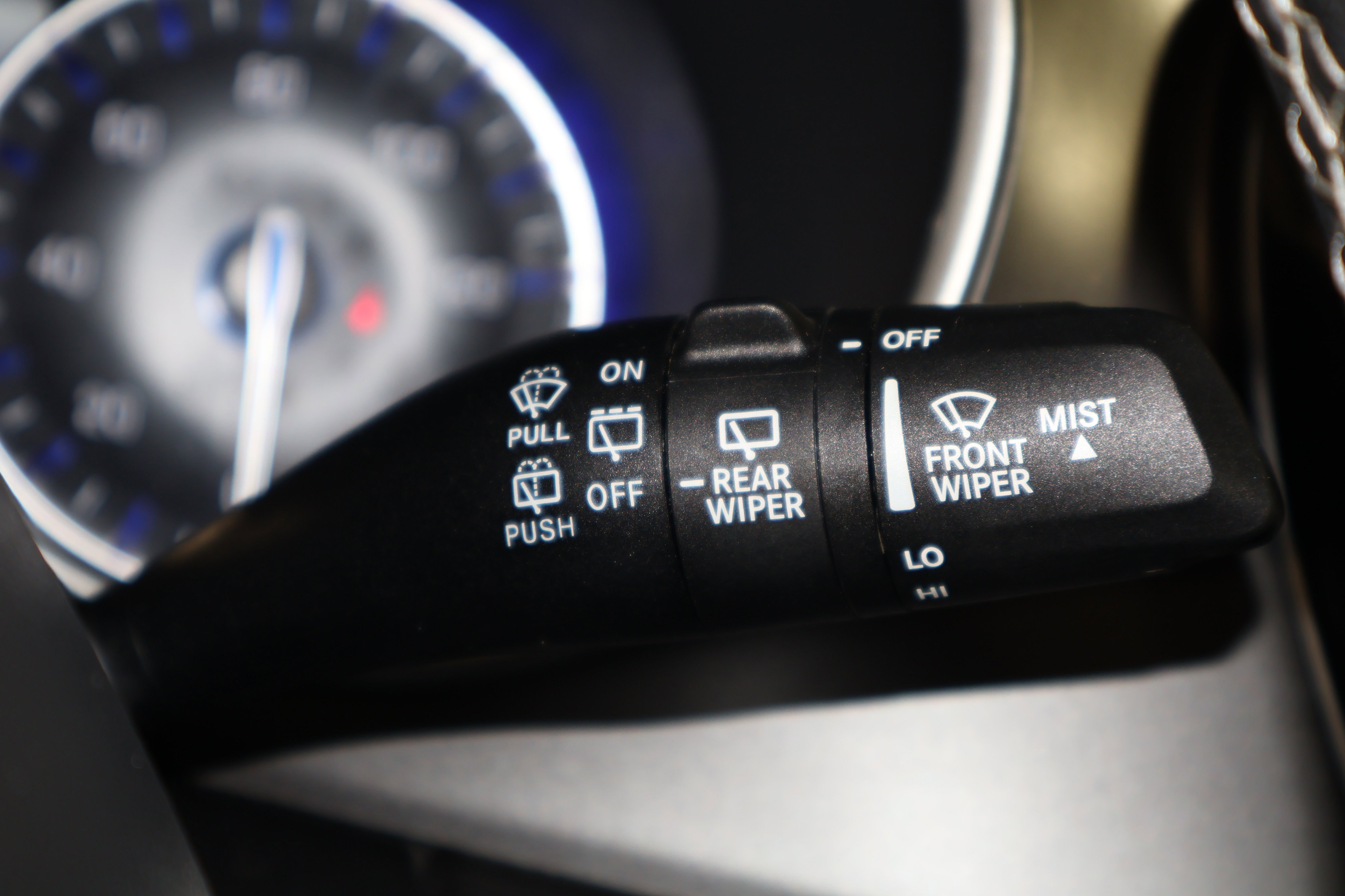 Used 2024 Chrysler Pacifica Touring-L image 24