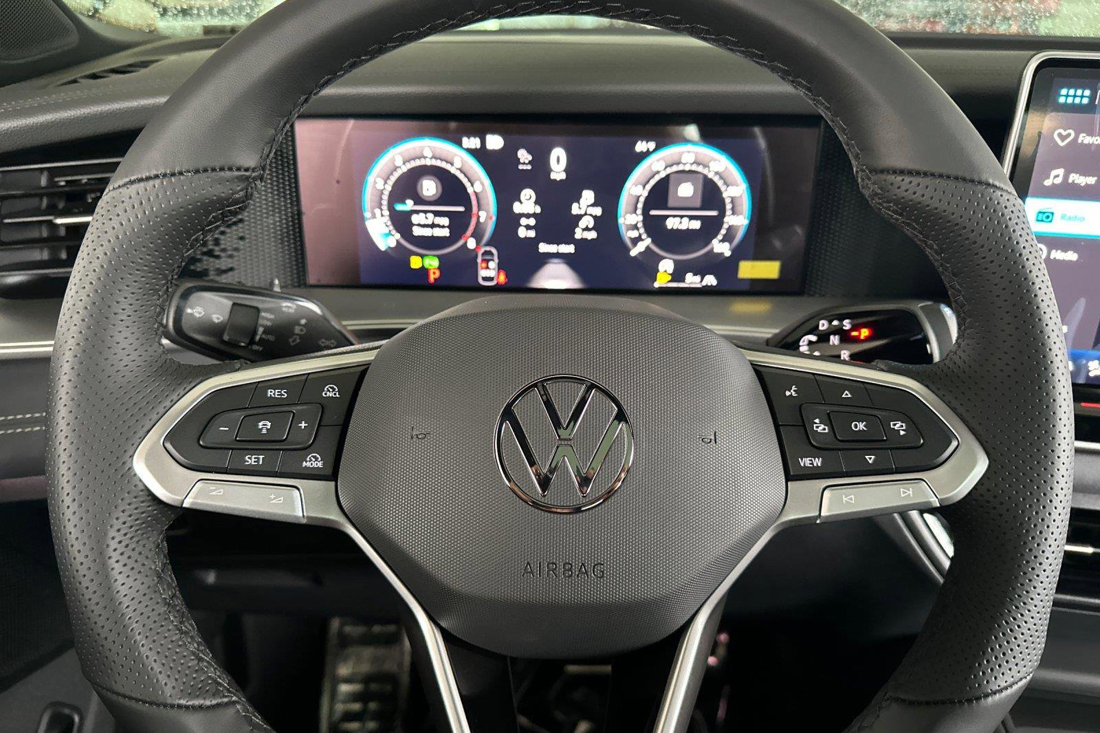 New 2026 Volkswagen Tiguan SE R-Line image 22