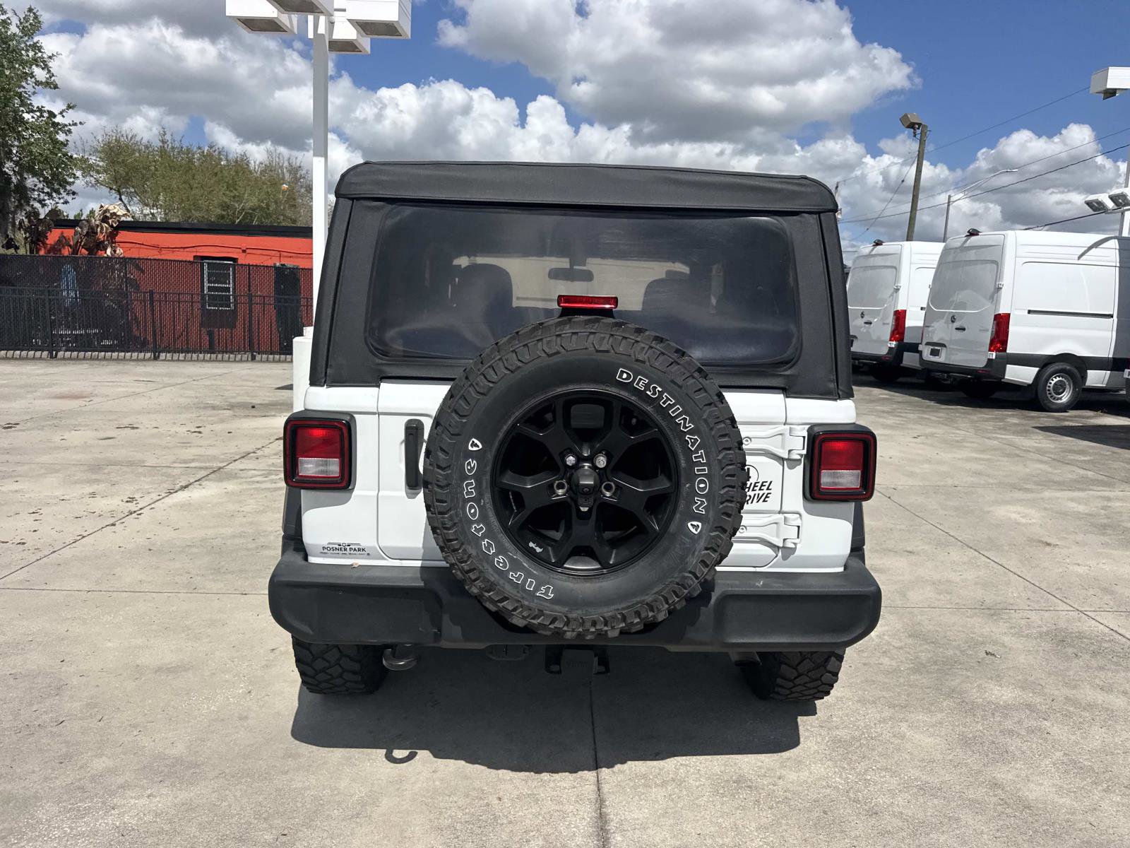 Used 2022 Jeep Wrangler Willys image 4