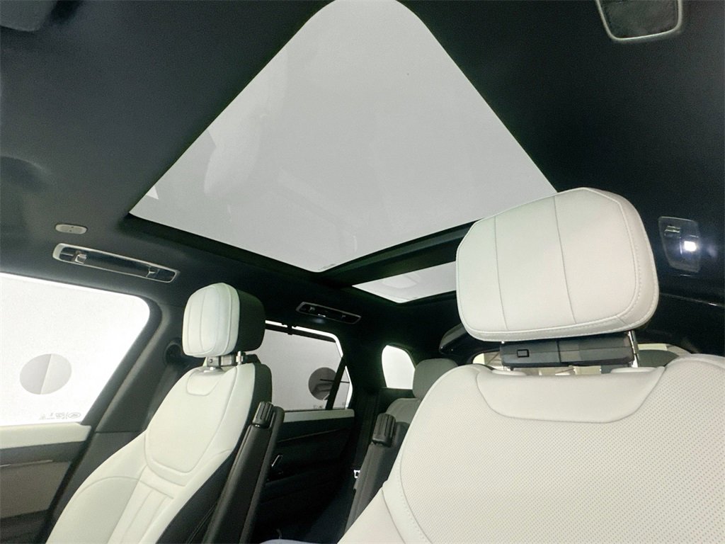 New 2026 Land Rover Range Rover Sport Dynamic SE image 21