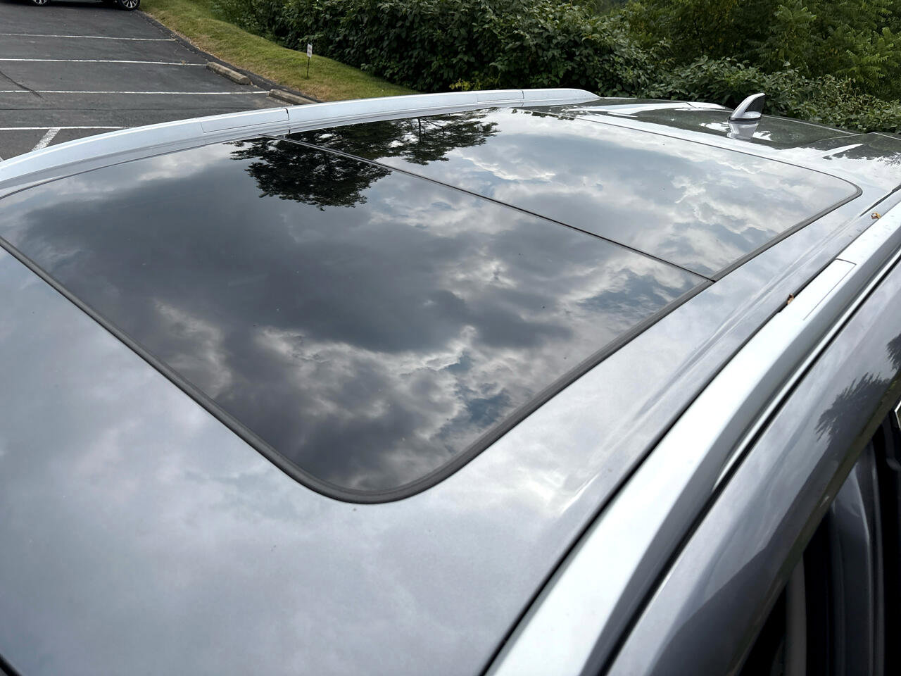 Used 2022 Nissan Rogue SV w/ SV Premium Package image 34