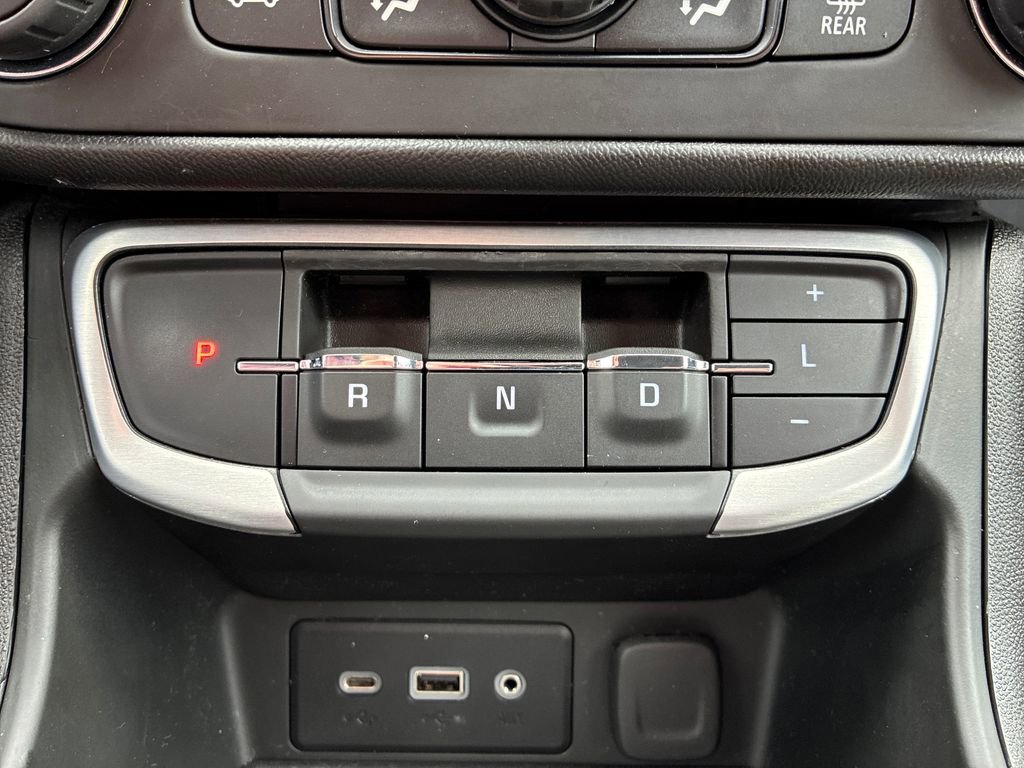 Used 2022 GMC Terrain SLE w/ Driver Convenience Package image 30