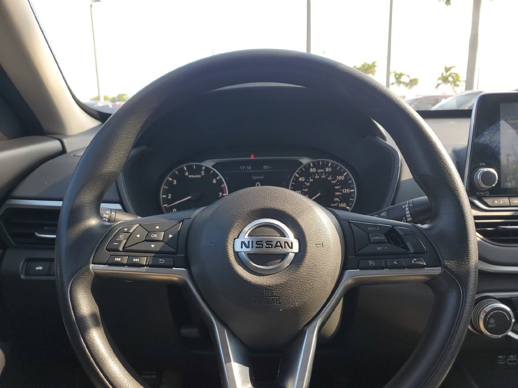 Certified 2020 Nissan Altima 2.5 S FWD image 28
