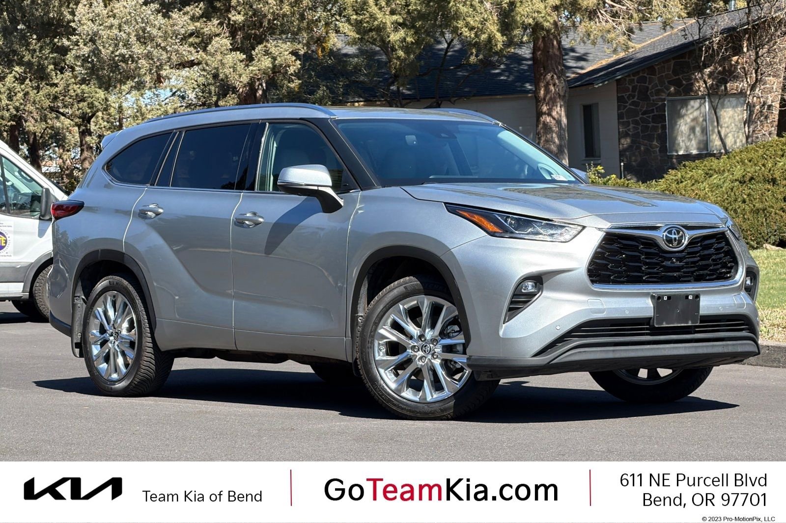 Used 2023 Toyota Highlander Limited