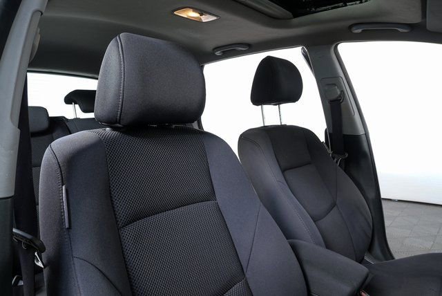 Used 2010 Hyundai Elantra SE image 19