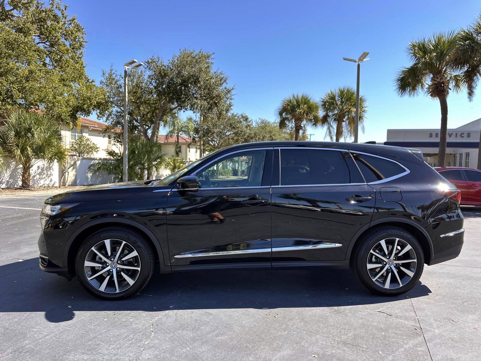 Certified 2025 Acura MDX SH-AWD w/ Technology Package image 6