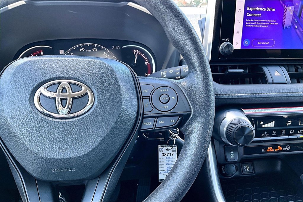 Used 2024 Toyota RAV4 LE AWD/4WD image 25