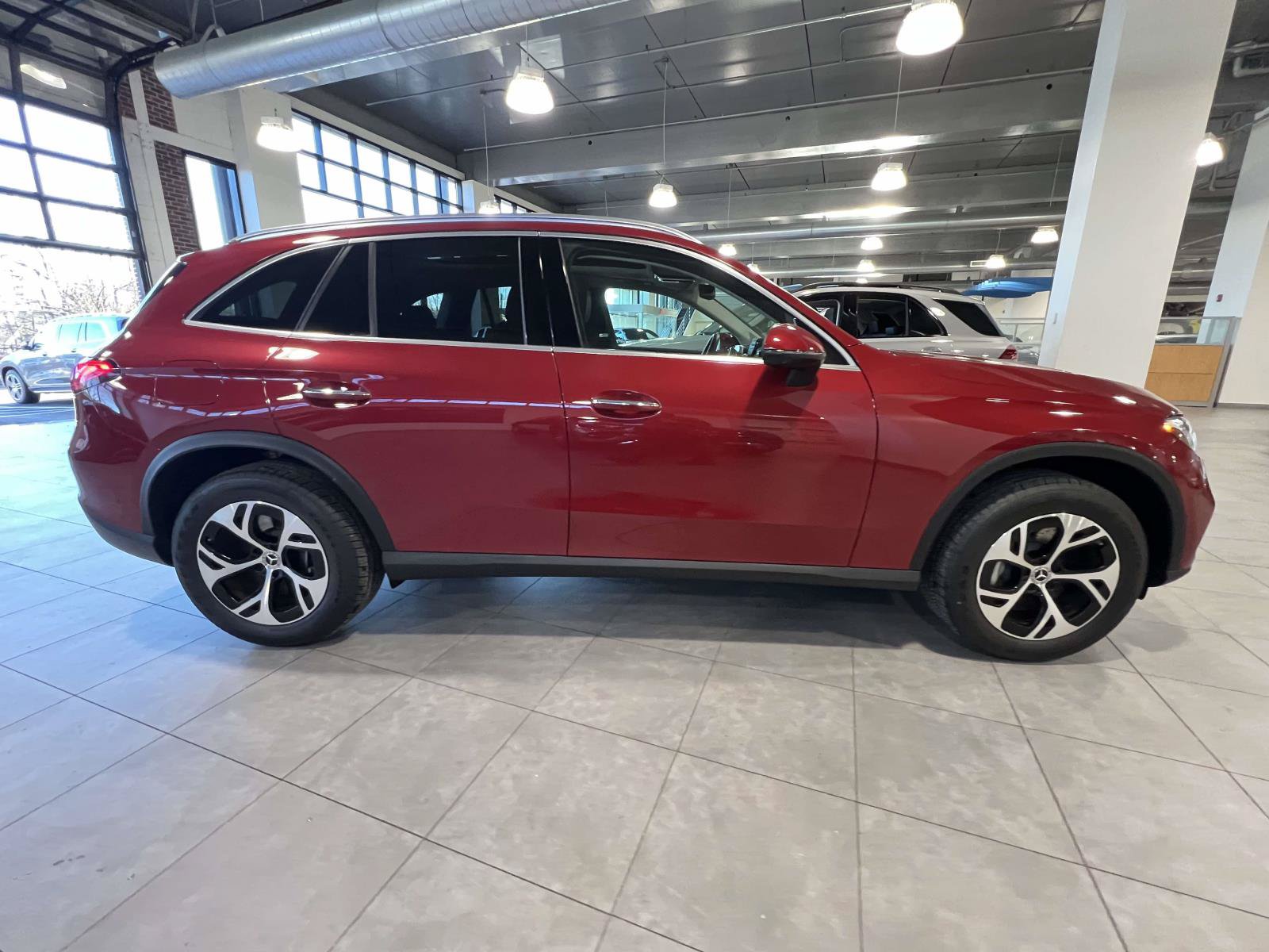 Certified 2025 Mercedes-Benz GLC 350e 4MATIC image 5