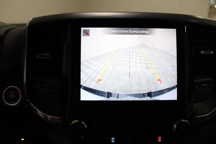 Used 2024 RAM 1500 Laramie AWD/4WD image 4