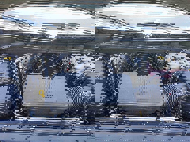 Used 2024 Cadillac Escalade ESV Premium Luxury image 32