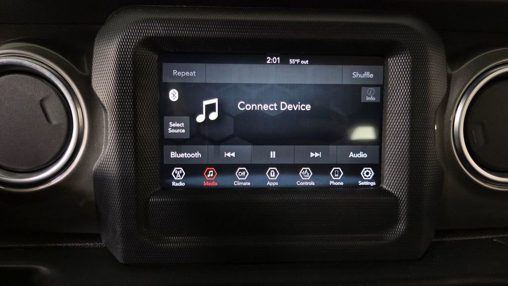 Used 2020 Jeep Wrangler Unlimited Sahara w/ LED Lighting Group image 18