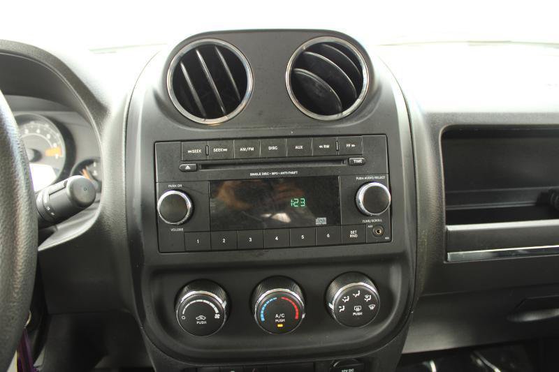 Used 2014 Jeep Patriot Sport FWD image 19