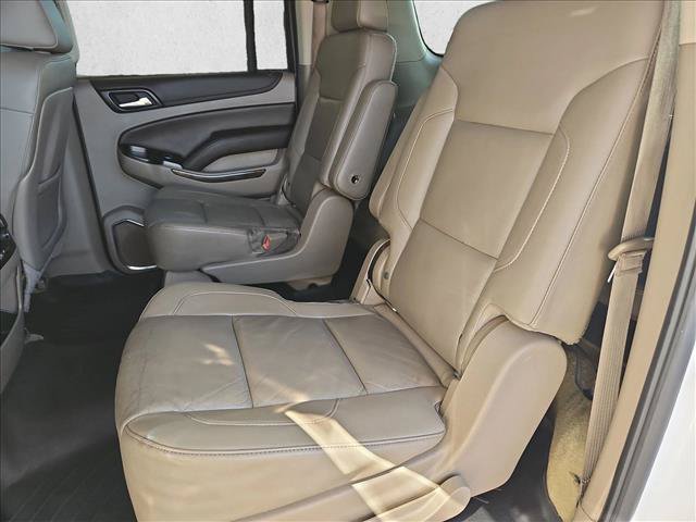 Used 2015 Chevrolet Suburban LT RWD image 21