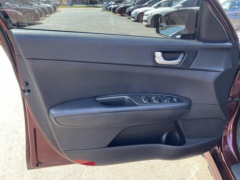 Used 2017 Kia Optima LX FWD image 23