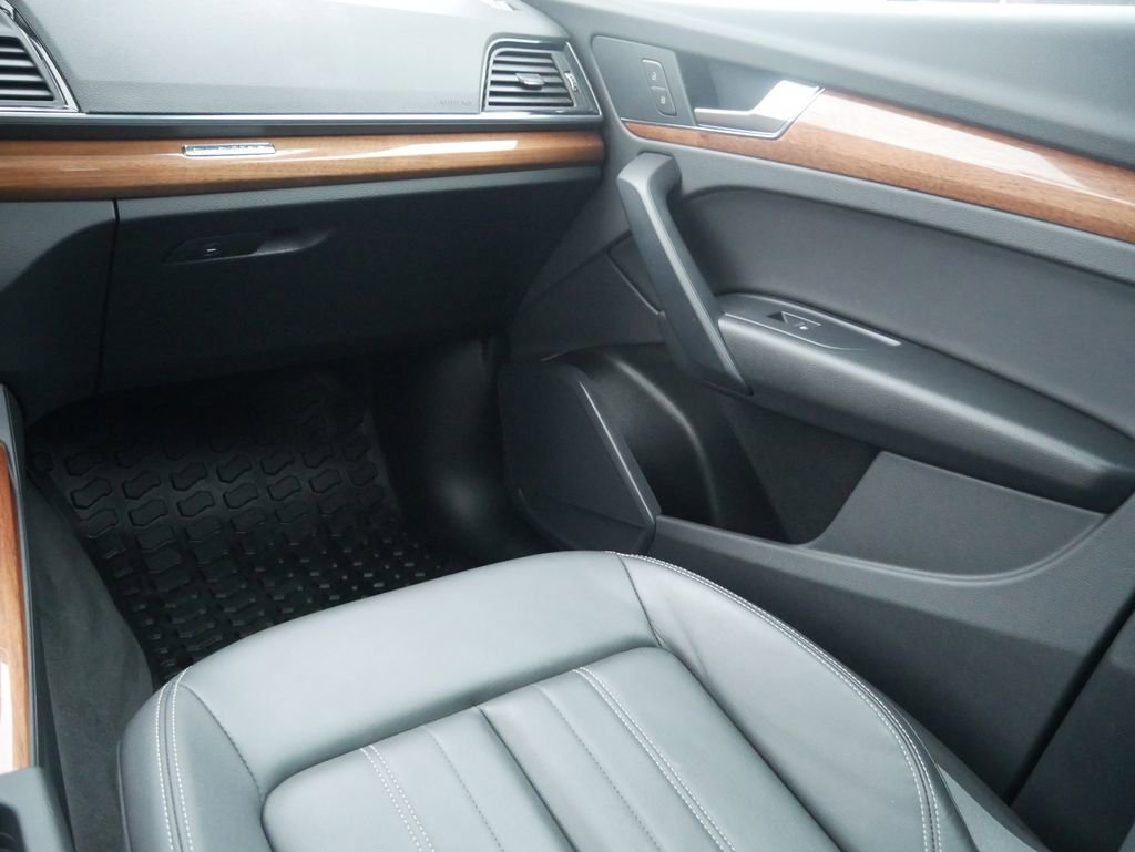 Certified 2023 Audi Q5 2.0T Premium w/ Convenience Package image 41
